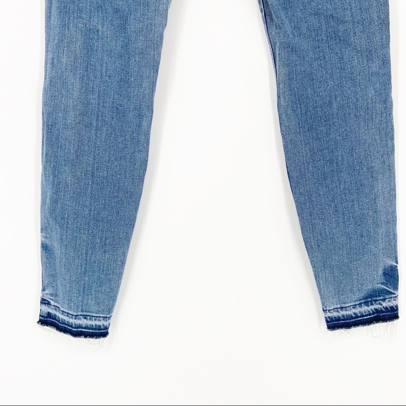 Good American Good Waist Exposed Zip Skinny Jean - Picture 9 of 10